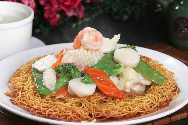 Cantonese Seafood Fried Noodle 广式海鲜炒面